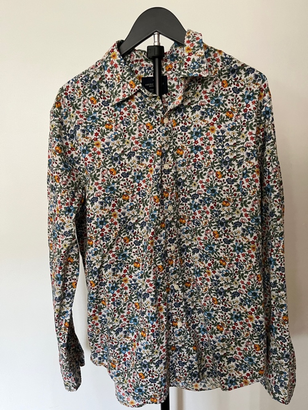 American Eagle Outfitters White Floral Button-Up Shirt
